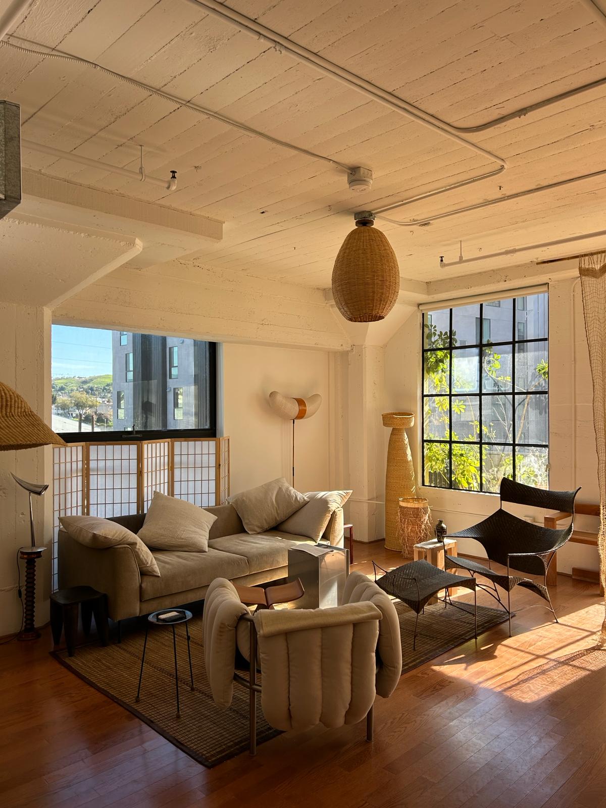 The Brava Light is a large, hand-woven, egg-shaped, ceiling-mounted pendant light, made from a bamboo-like river reed by skilled craftspeople in Oaxaca, Mexico. A perfect light for kitchens, hallways, and living rooms.