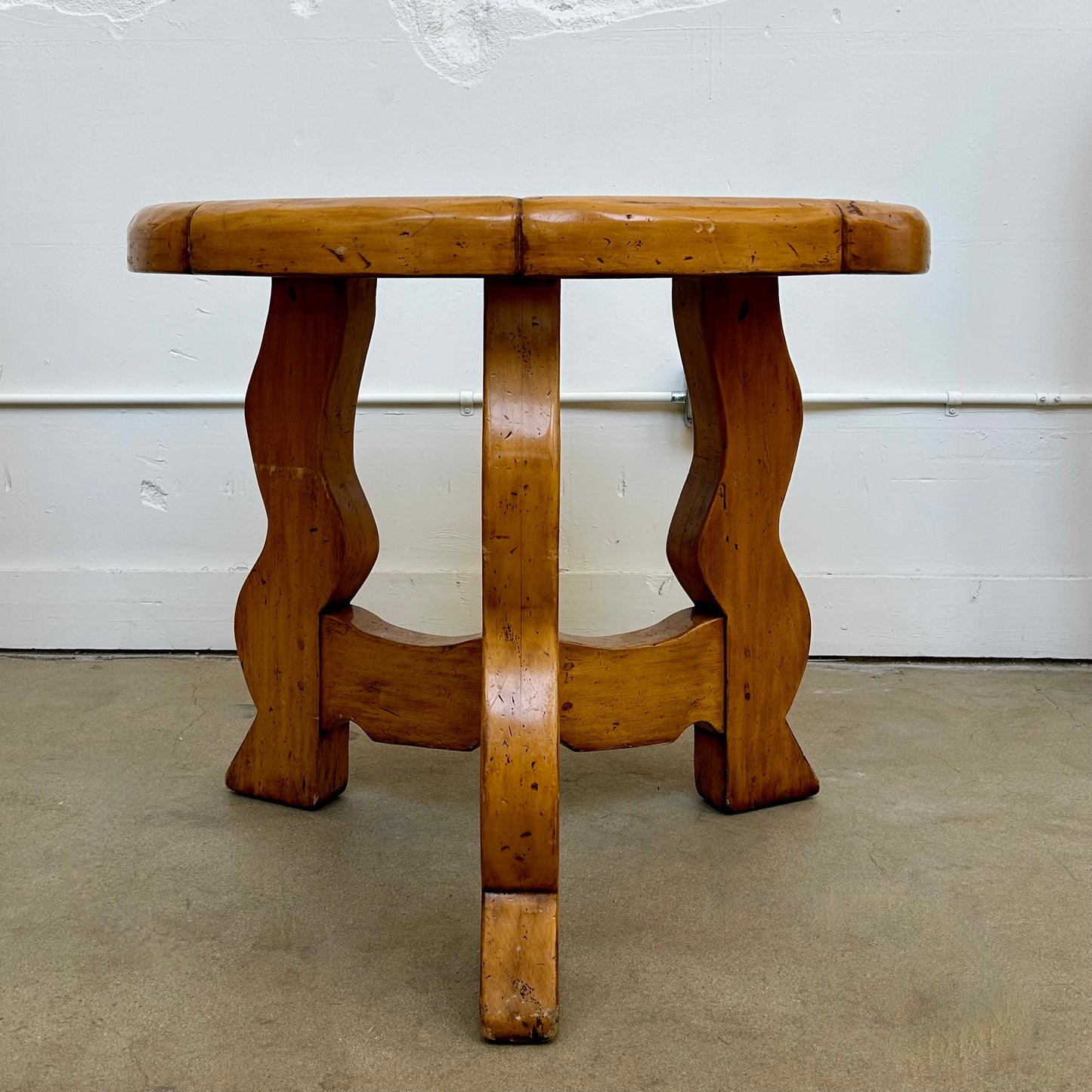 round wood table for small kitchen