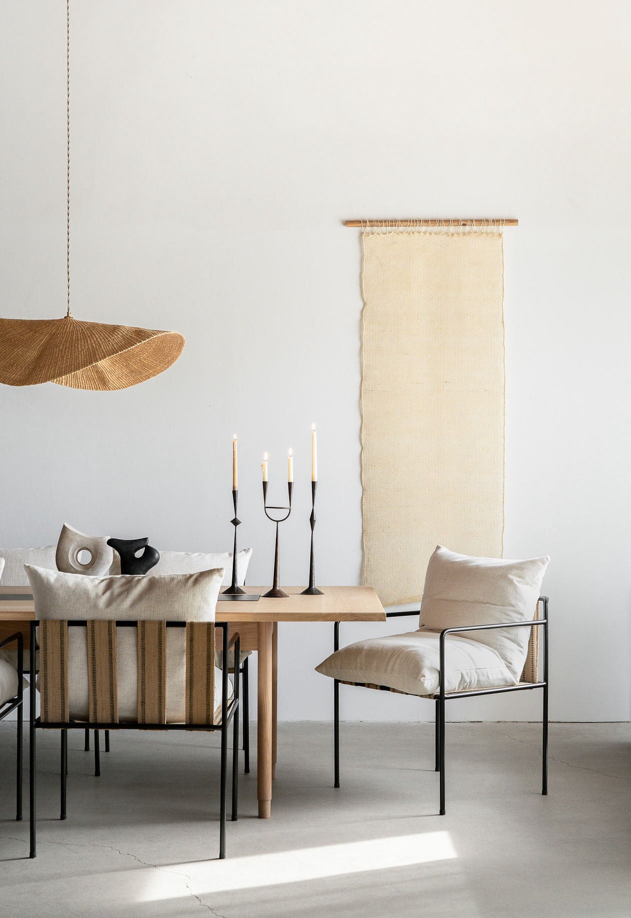 twenty_one_tonnes_dining_table_pendant_light