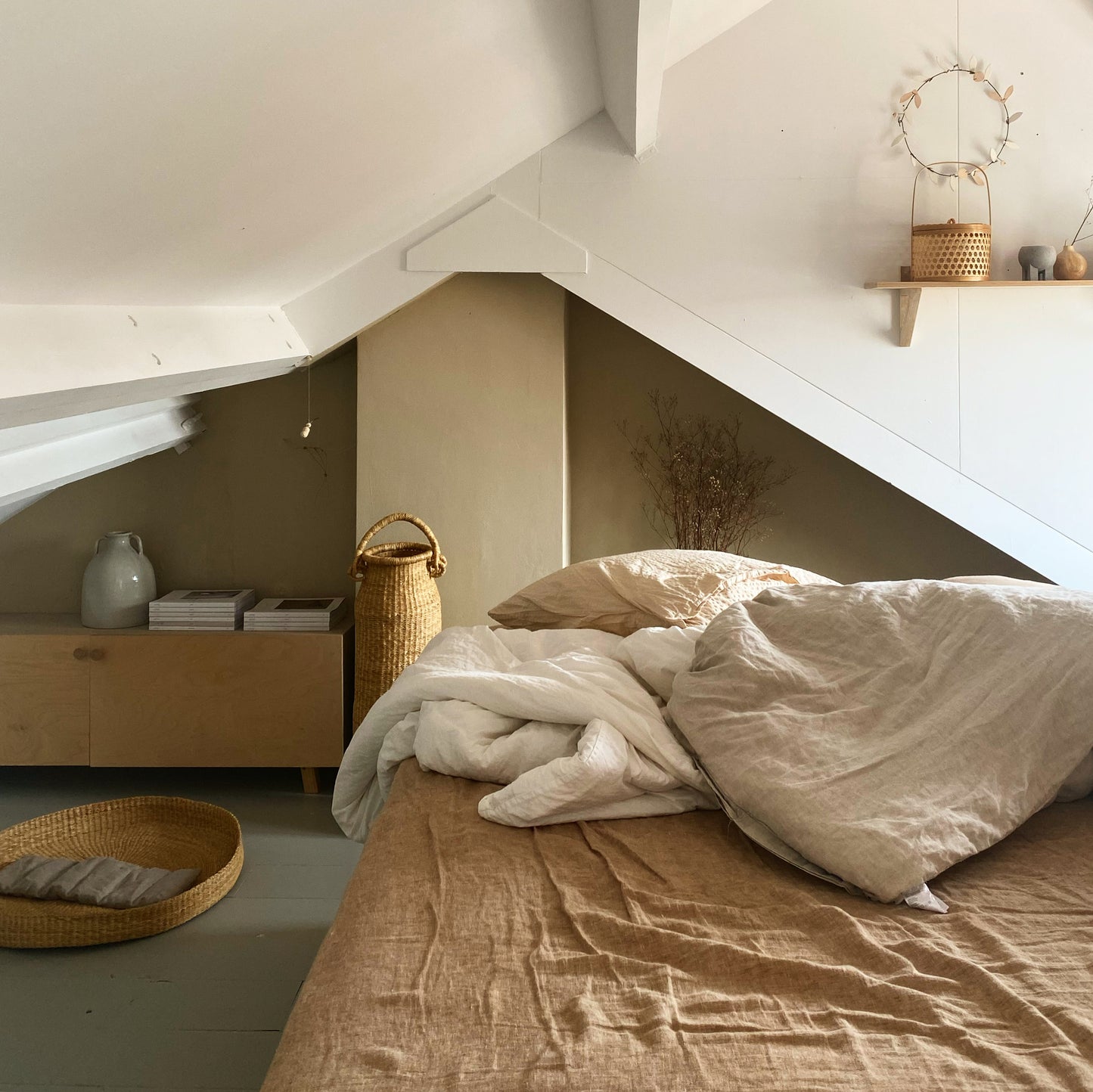 Natural colored bedroom