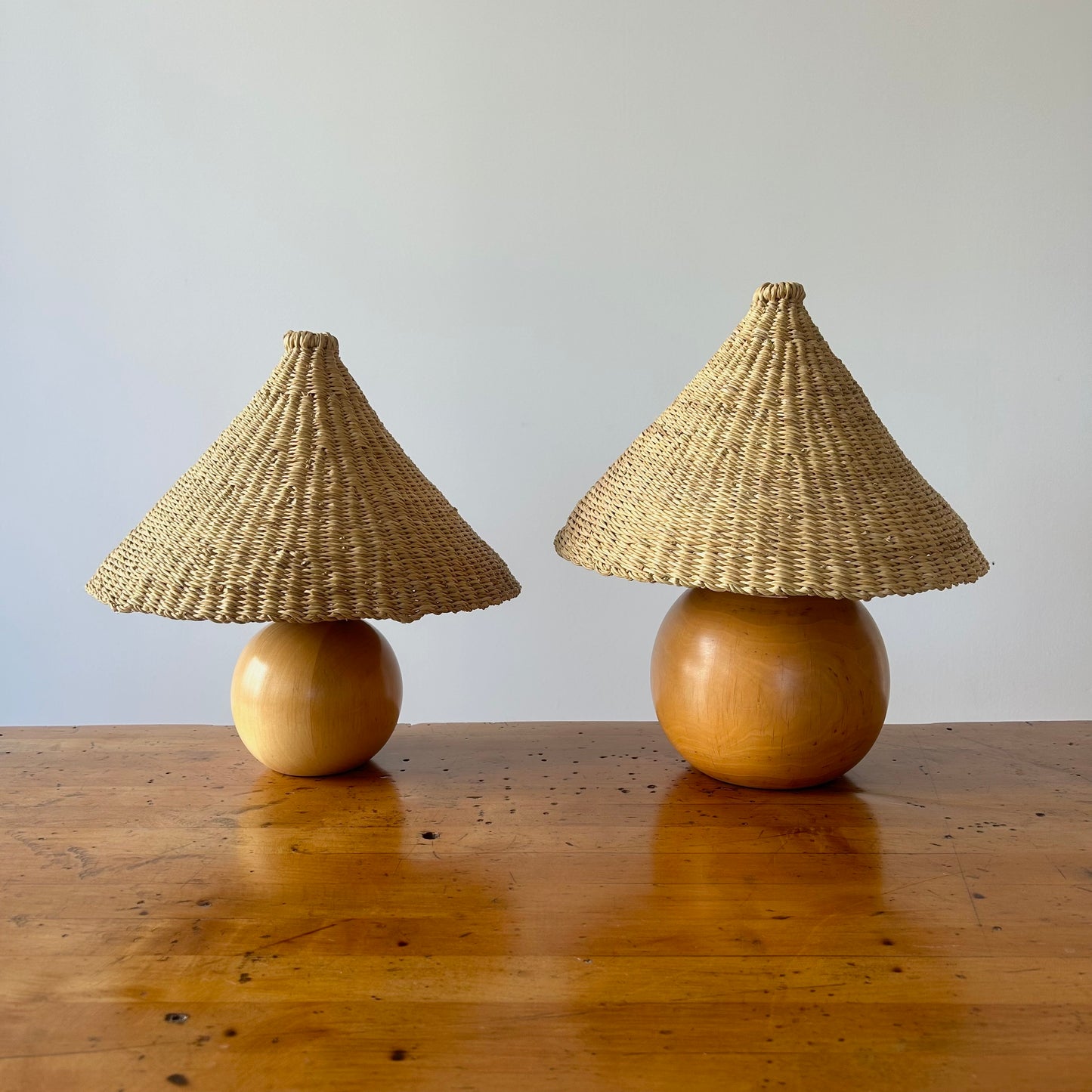 Mini Oak Ball Lamp